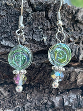 Load image into Gallery viewer, Rose earrings