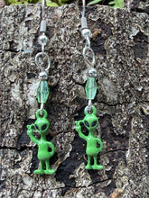 Load image into Gallery viewer, Alien Earrings