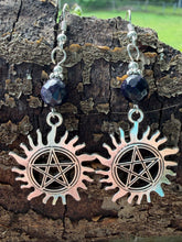 Load image into Gallery viewer, Pentagram Earrings