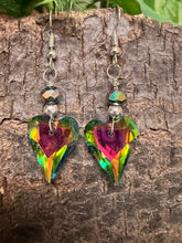 Load image into Gallery viewer, Pointed Heart Earrings