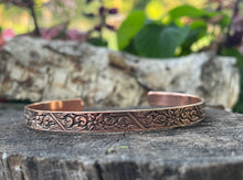Load image into Gallery viewer, Delicate Wildflower Copper Cuff