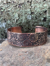 Load image into Gallery viewer, Floral Burst Copper Cuff Bracelet