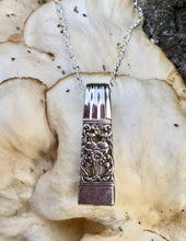 Load image into Gallery viewer, Silverware Necklace