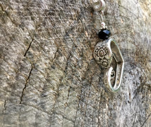 Load image into Gallery viewer, Floating Heart Necklace