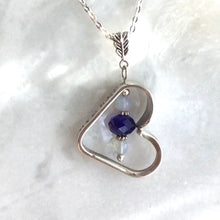 Load image into Gallery viewer, Floating Heart Necklace