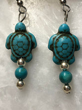 Load image into Gallery viewer, Turtle earrings