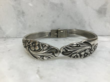 Load image into Gallery viewer, Silverware Bracelet