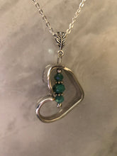 Load image into Gallery viewer, Floating Heart Necklace