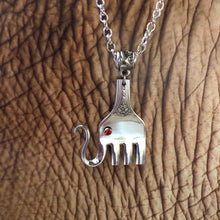 Load image into Gallery viewer, Fork Elephant Necklace