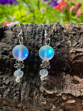 Load image into Gallery viewer, White Opalescent Glass Earrings
