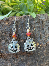 Load image into Gallery viewer, Pumpkin Earrings