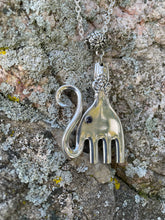 Load image into Gallery viewer, Fork Elephant Necklace