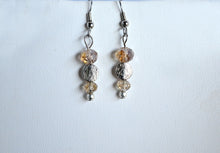 Load image into Gallery viewer, Mother-of-Pearl Necklace and Earrings Set