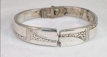 Load image into Gallery viewer, Silverware Bracelet