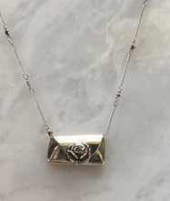 Load image into Gallery viewer, Silverware Purse Necklace